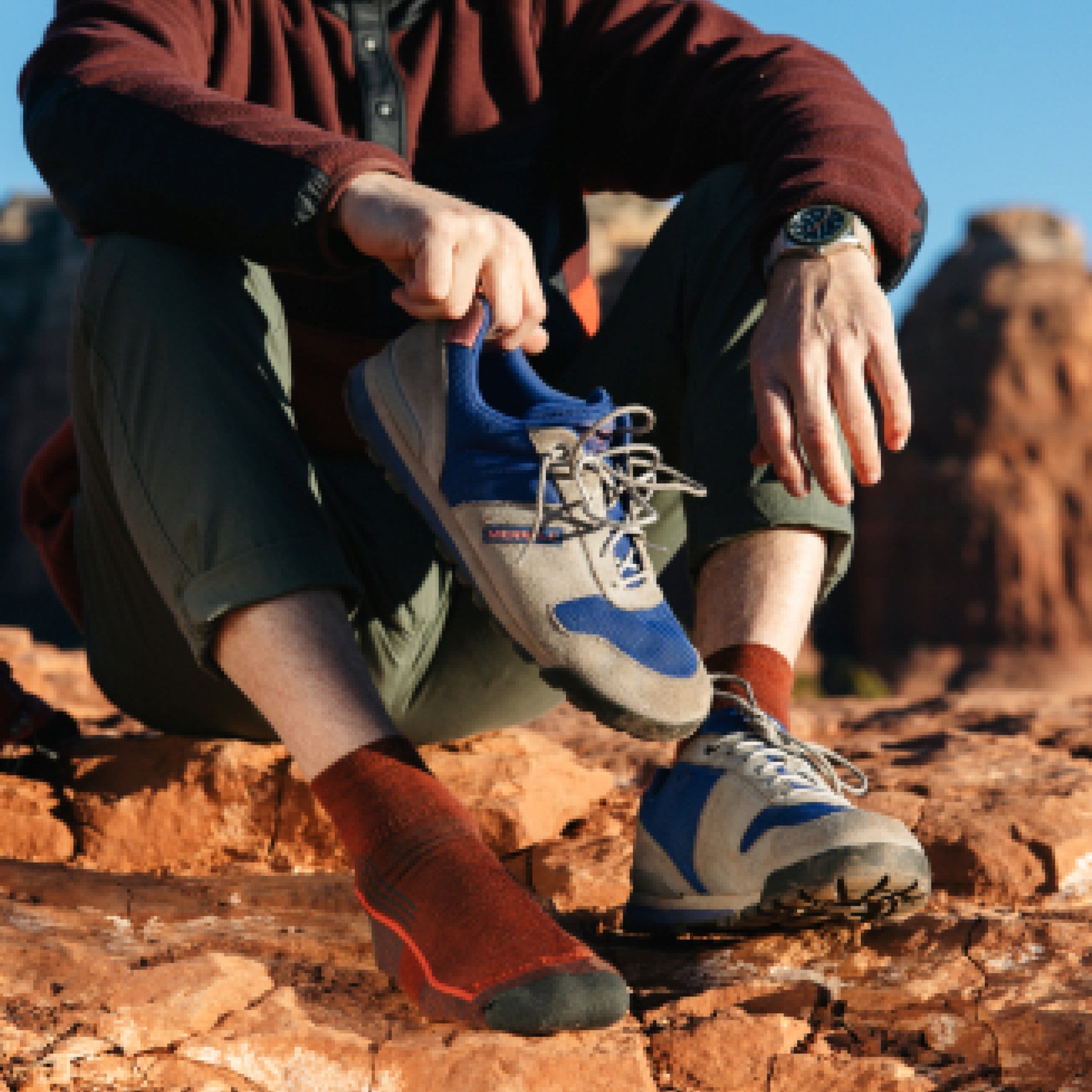 Darn Tough Merino Wool Men's Hiker Quarter Midweight Hiking Socks - Image 7