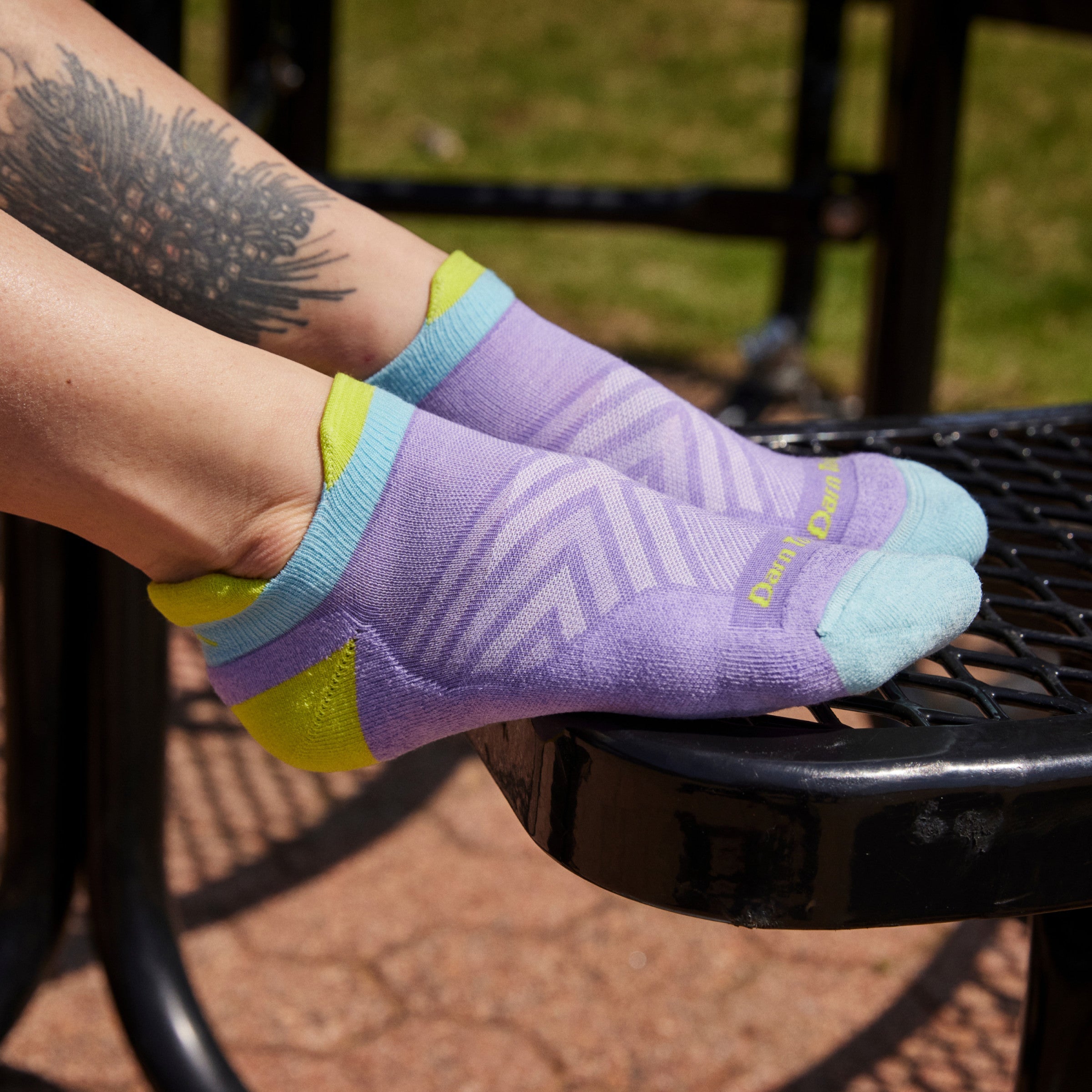 Darn Tough Merino Wool Women's Run No Show Tab Cushioned Ultra-Lightweight Running Socks - Image 11