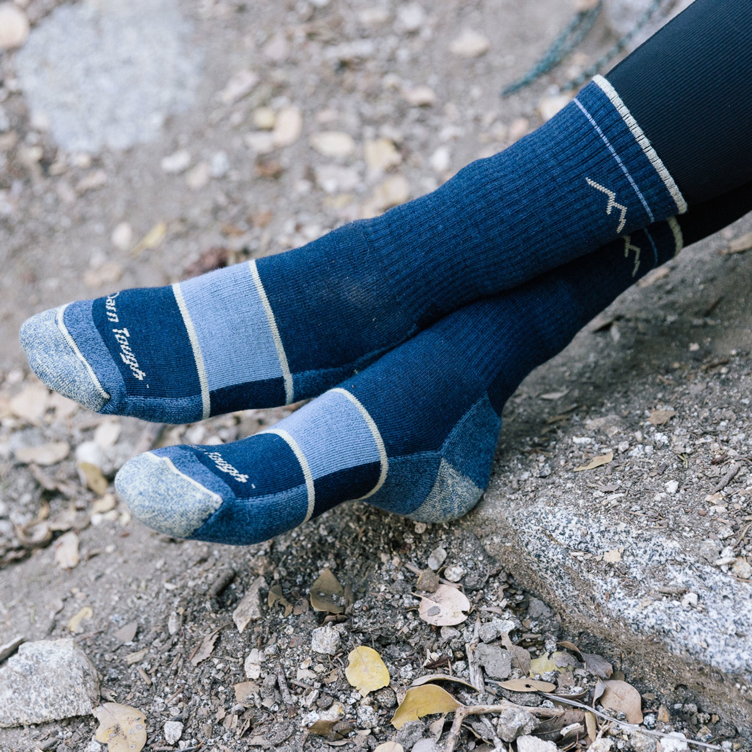 Darn Tough Merino Wool Women's Hiker Boot Full Cushion Midweight Hiking Socks - Image 5