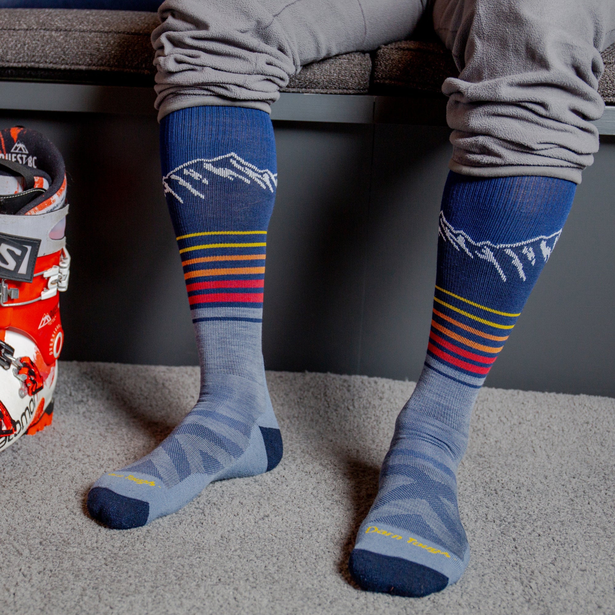 Darn Tough Merino Wool Men's Steep Lines Over-the-Calf Lightweight Ski & Snowboard Socks - Image 5