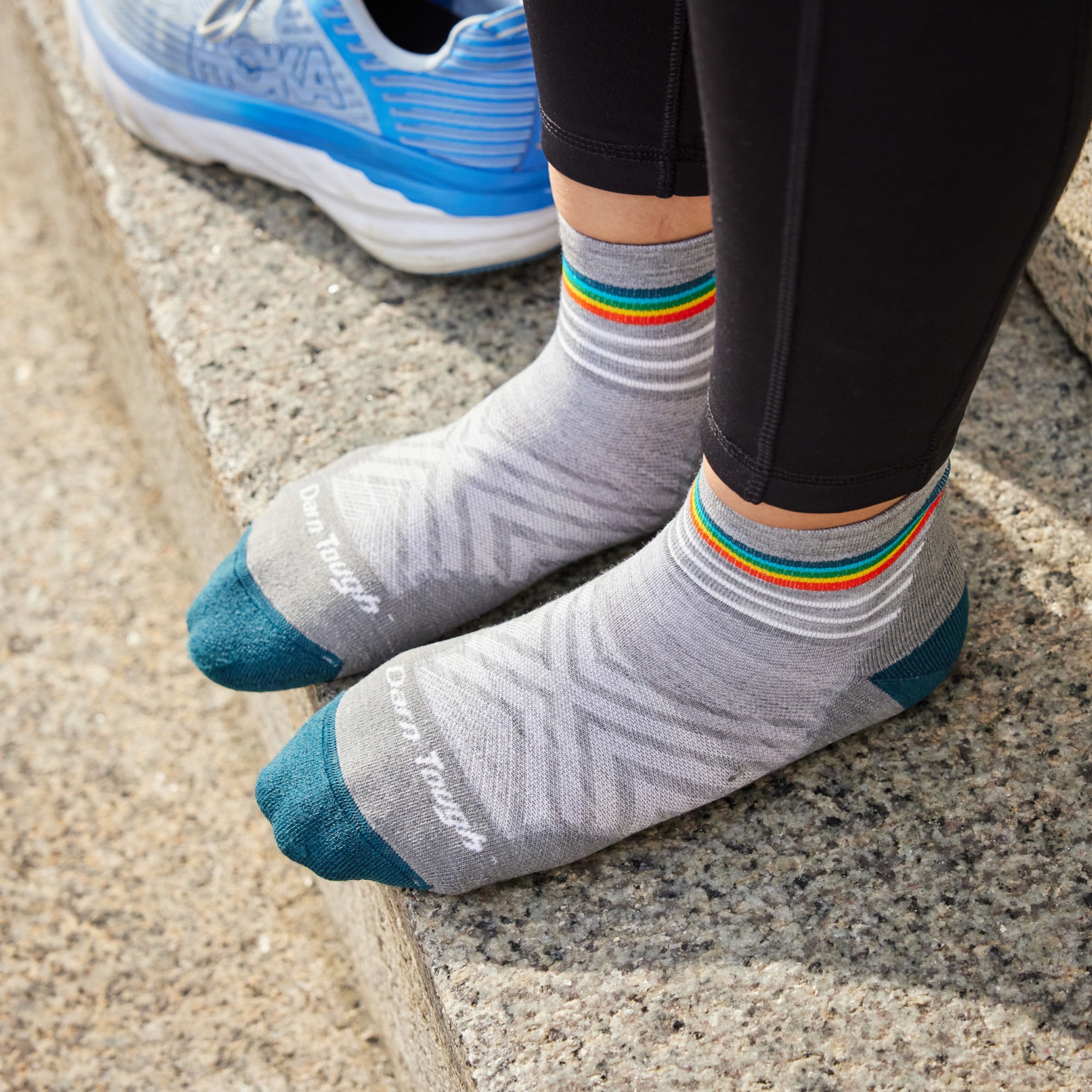 Darn Tough Merino Wool Women's Run Quarter Cushioned Ultra-Lightweight Running Socks - Image 2