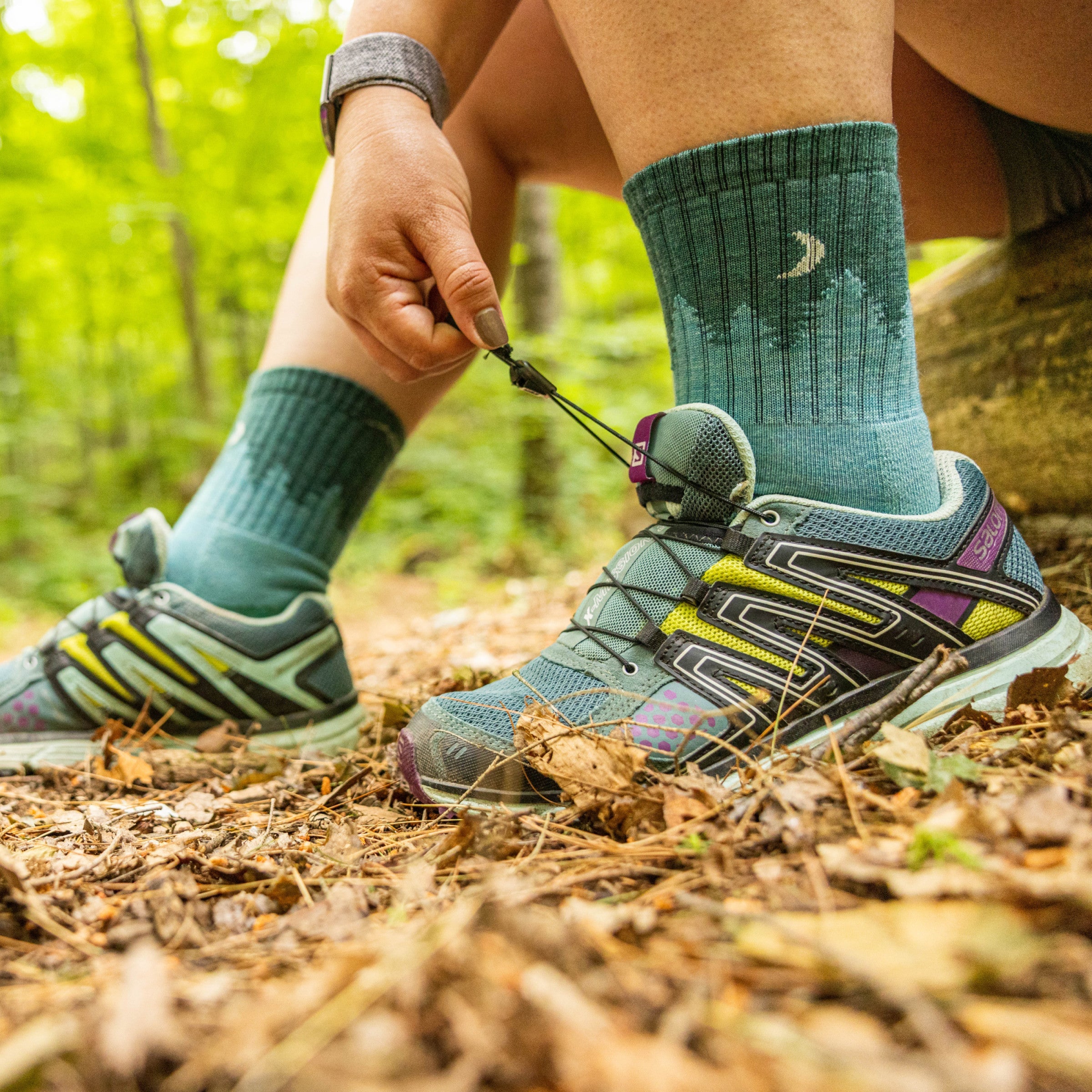 Darn Tough Merino Socks Women's Treeline Micro Crew Midweight Hiking Socks - Image 10