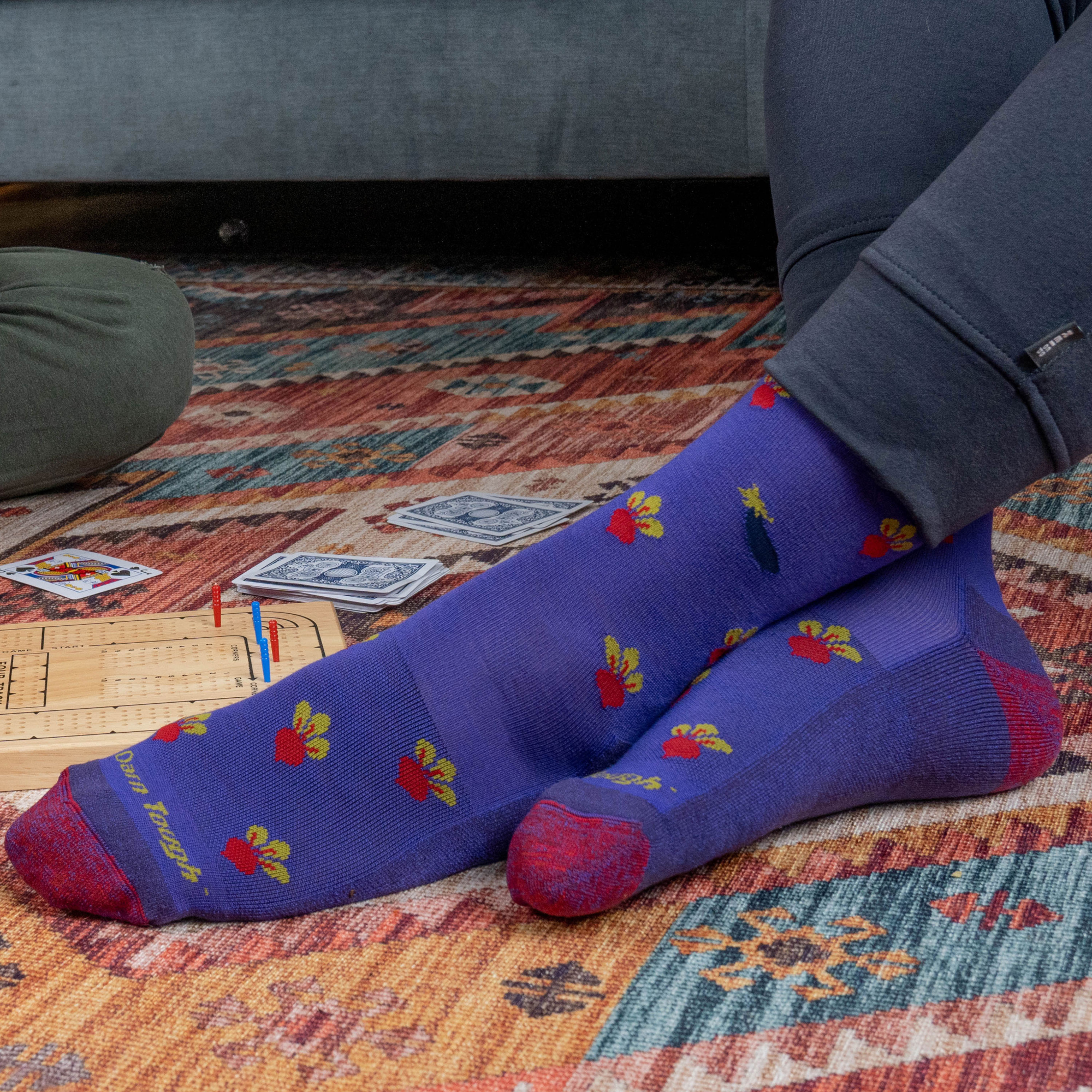Darn Tough Merino Wool Men's Beets Crew Lightweight Lifestyle Sock - Image 6