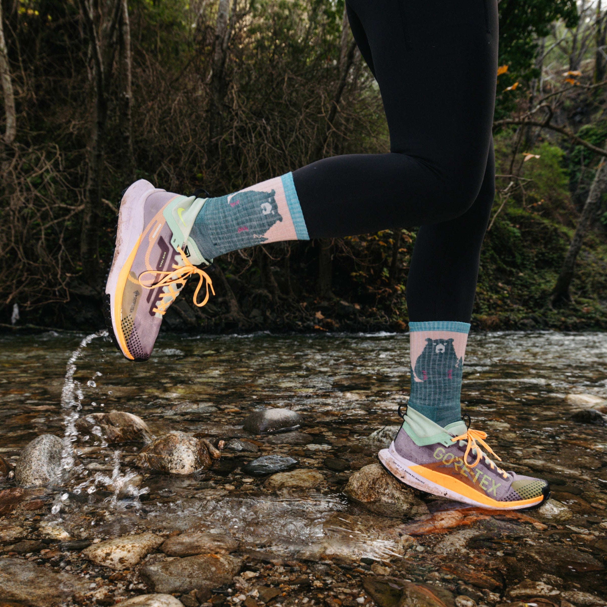 Darn Tough Merino Socks Women's Bear Town Micro Crew Lightweight Hiking Socks - Image 4