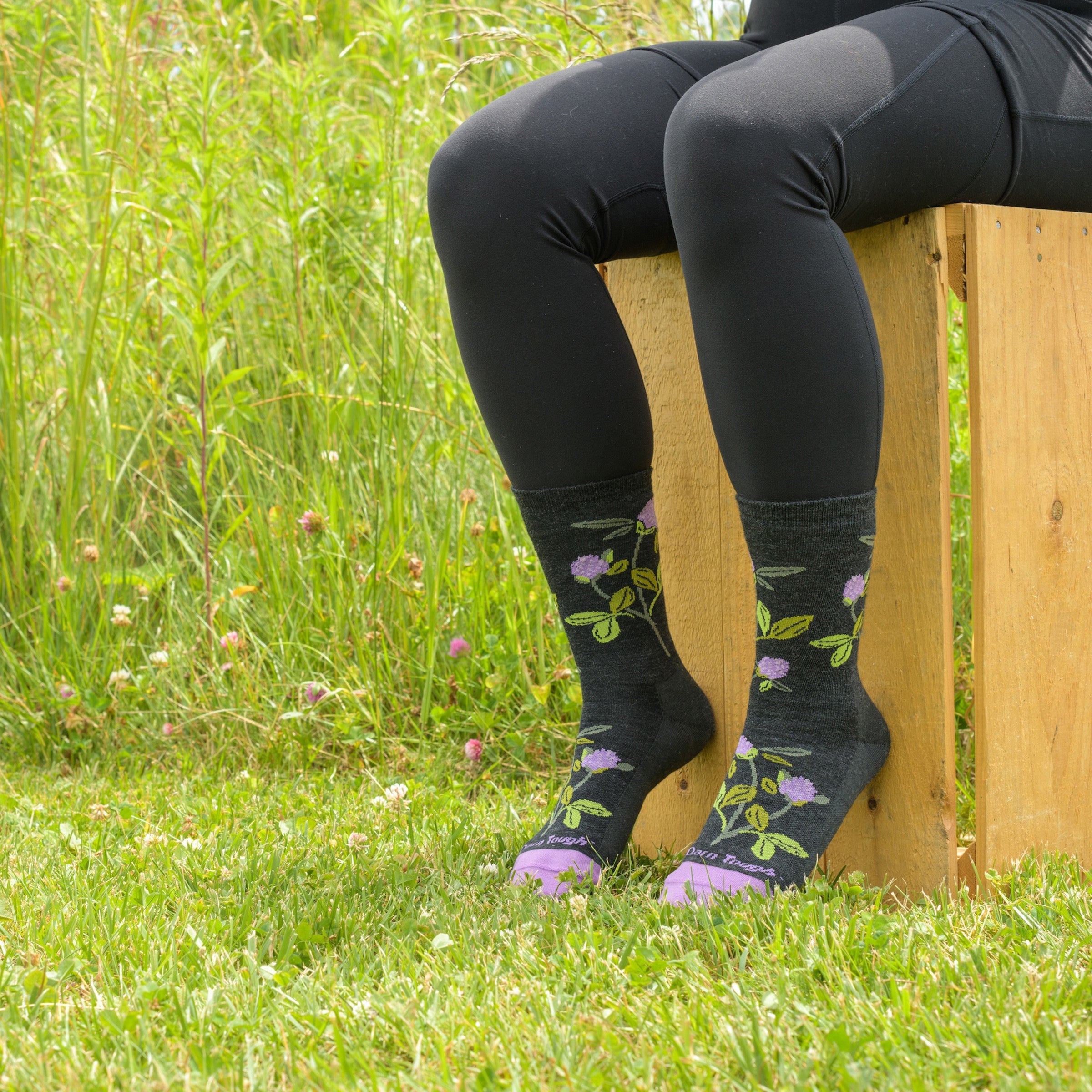 Darn Tough Merino Wool Women's Blossom Crew Lightweight Lifestyle Socks - Image 7