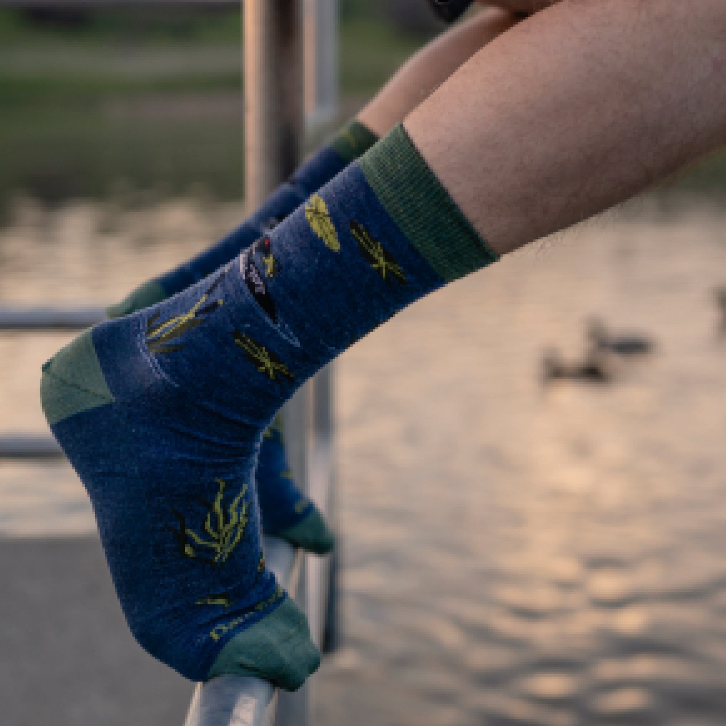Darn Tough Merino Wool Men's Diver Crew Lightweight Lifestyle Sock-Last Chance - Image 2