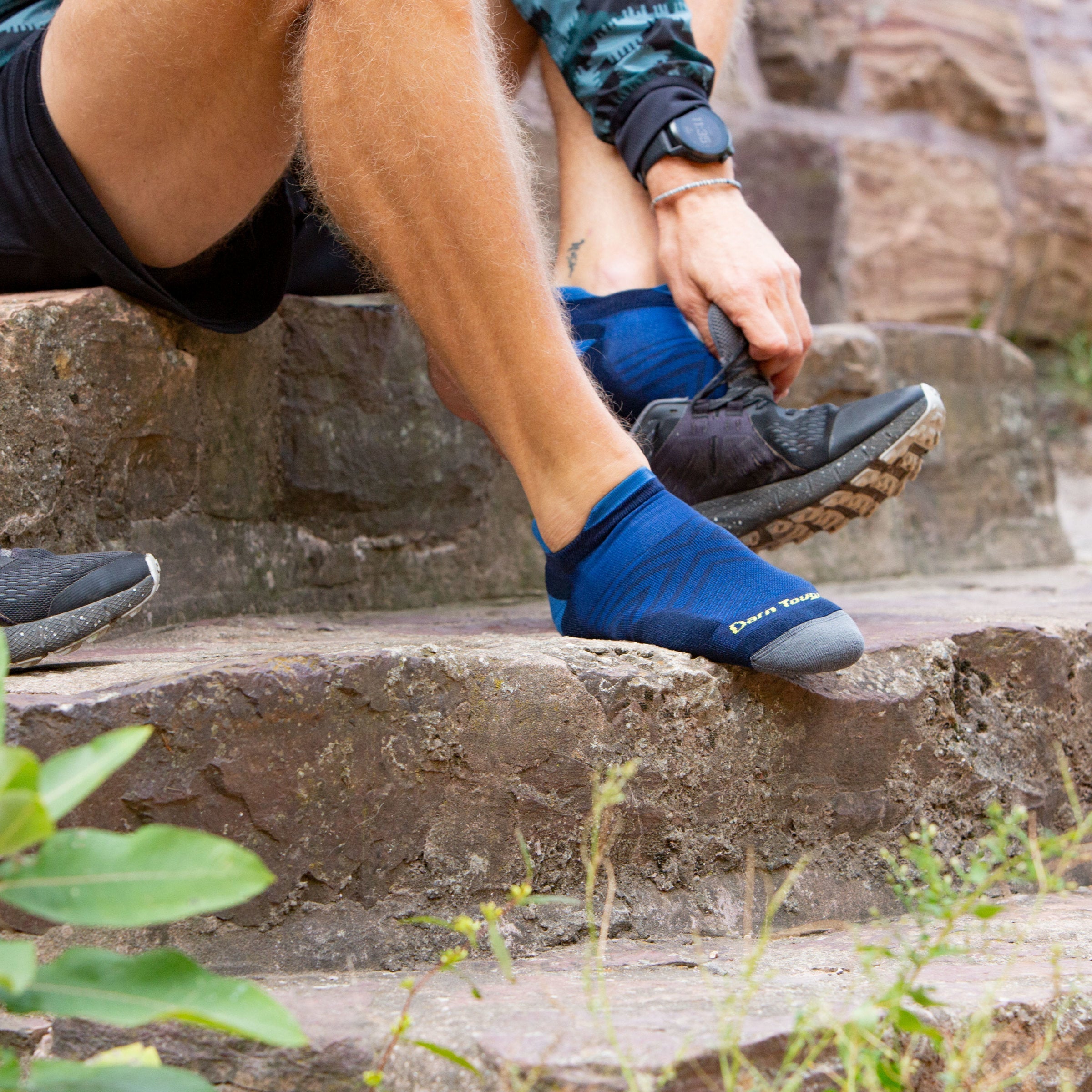 Darn Tough Merino Wool Men's Run No Show Tab Ultra-Lightweight Running Socks - Image 15