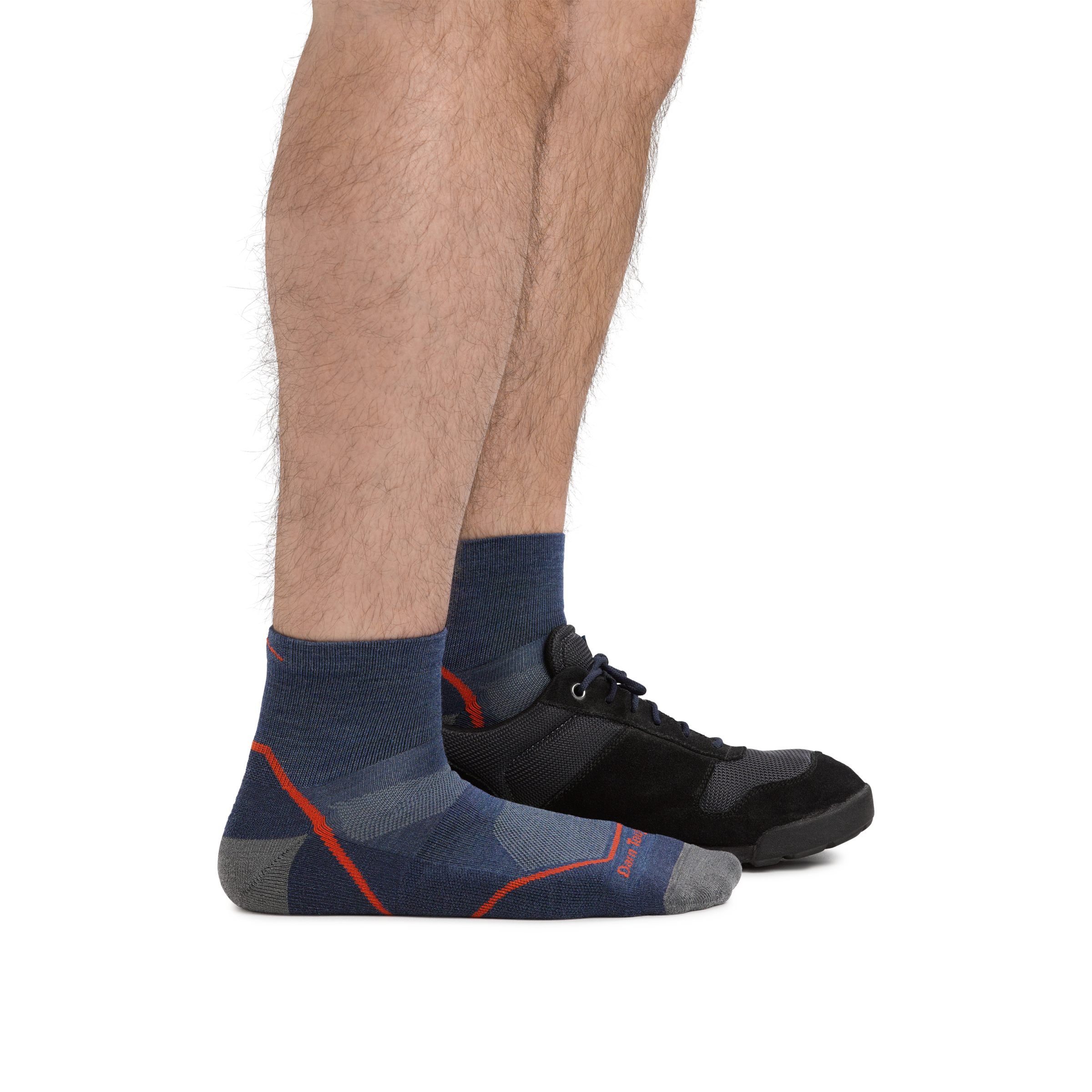 Darn Tough Merino Wool Men's Light Hiker Quarter Lightweight Hiking Socks - Image 6