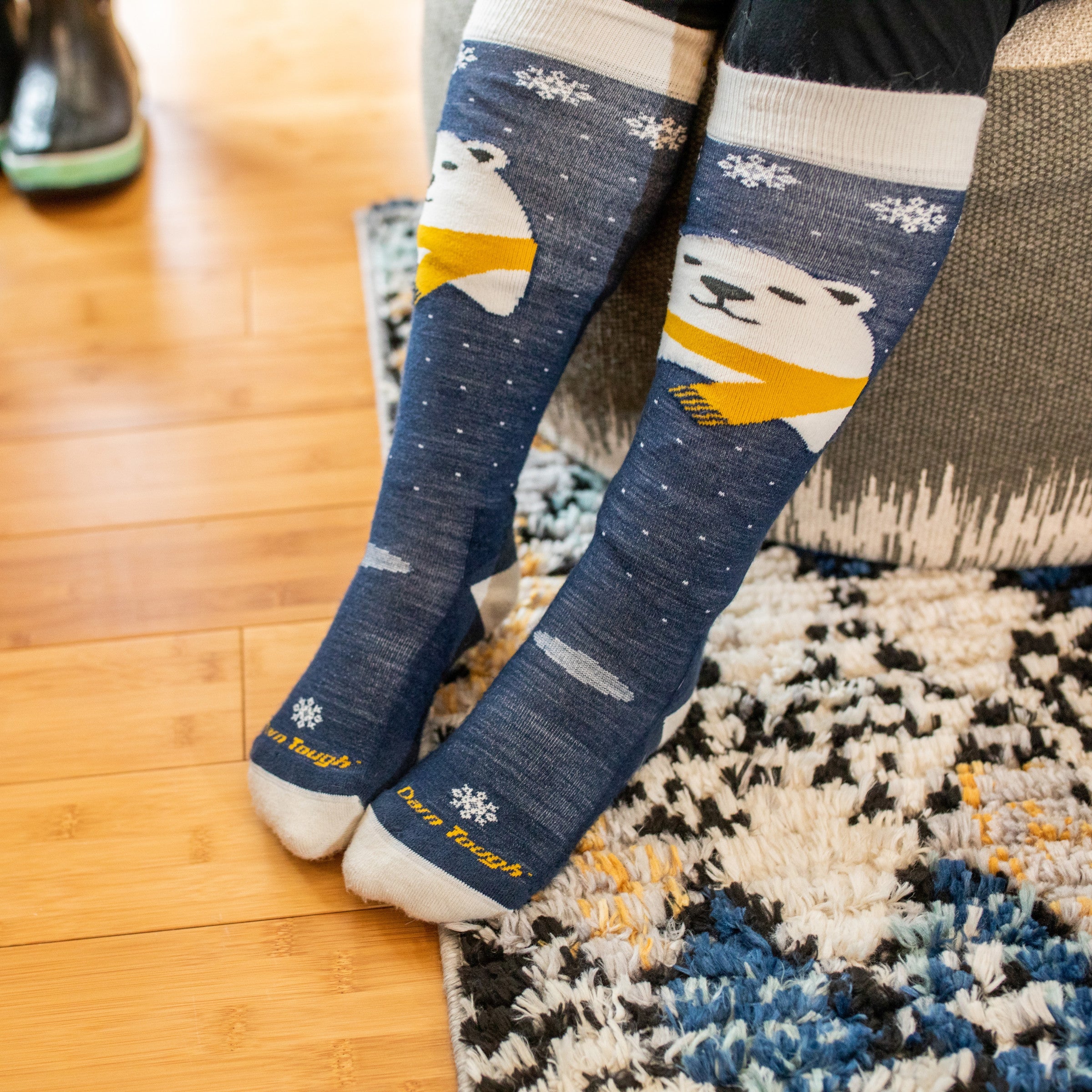 Darn Tough Merino Wool Kids Polar Bear Over-the-Calf Midweight Ski & Snowboard Socks - Image 4