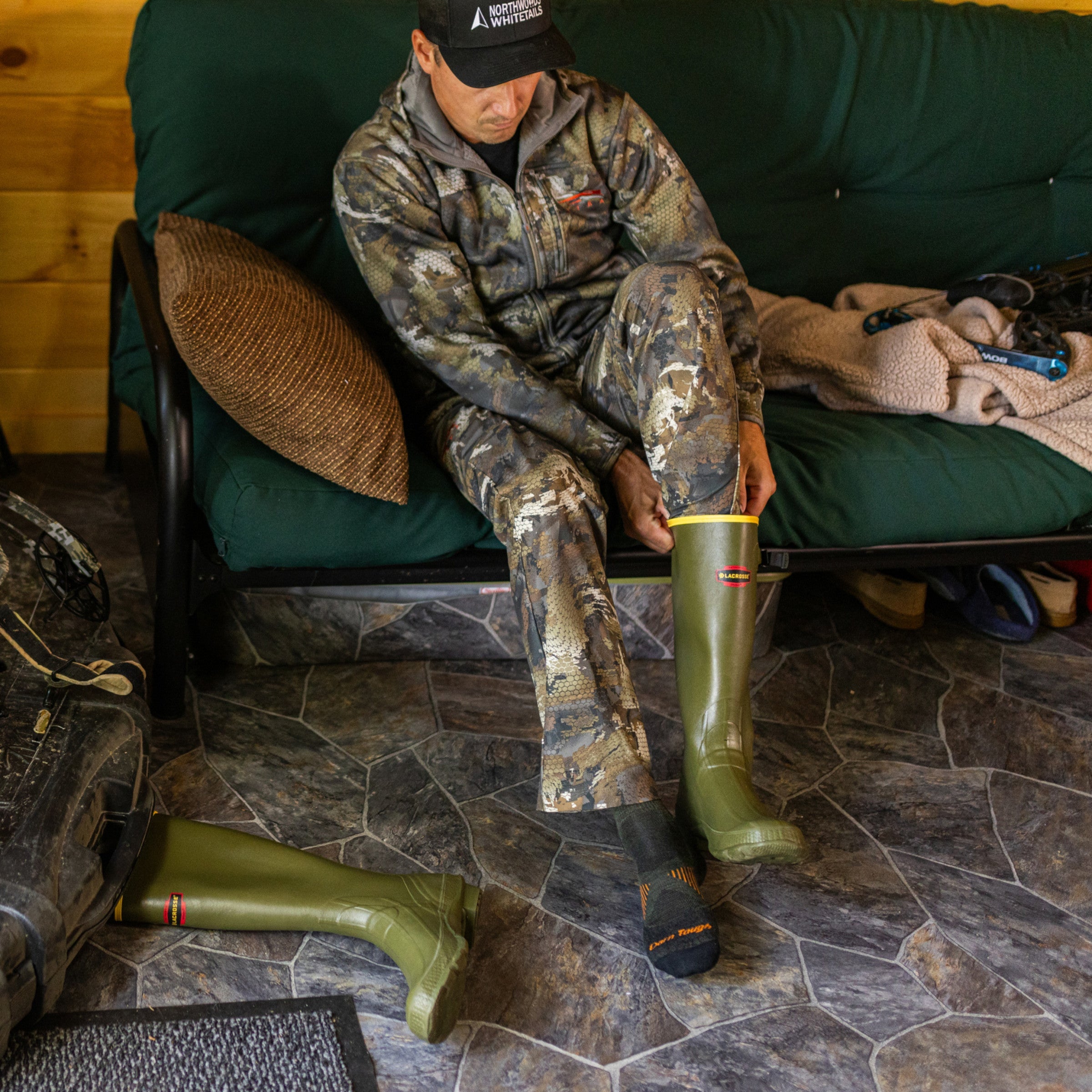 Darn Tough Merino Wool Men's and Women's Lightweight Hunting Boot 2-Pack - Image 3